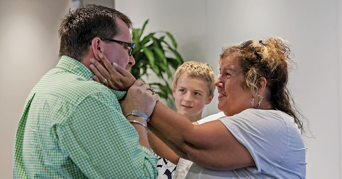 Jay meets his donor's family.