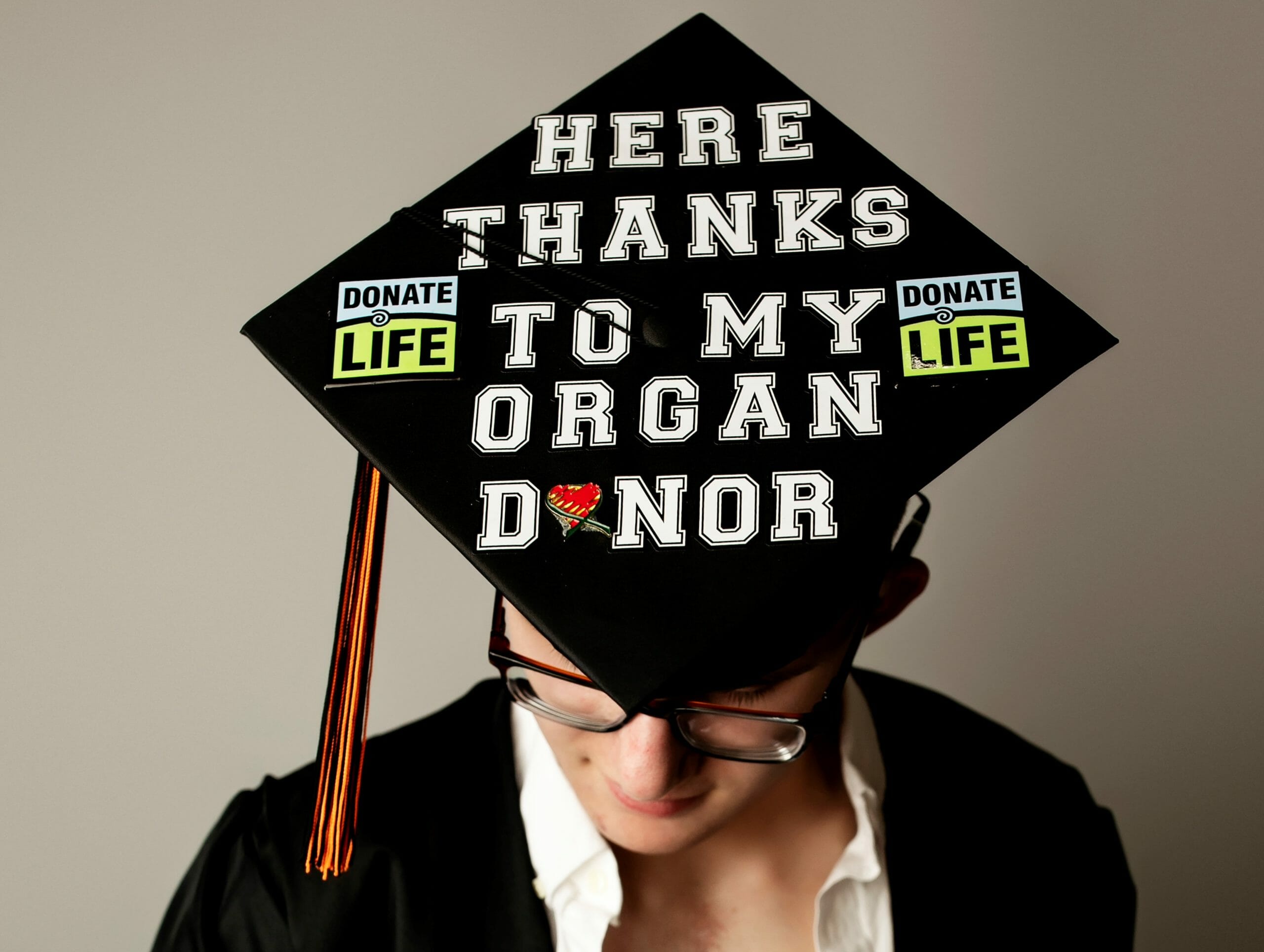 Graduation Cap Goes Viral, Honors the Gift of Life. LifeSource